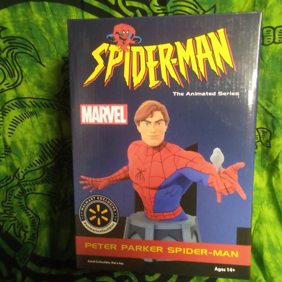 Diamond select toys Other - Marvel Spider-Man resin bust collectable number 752 of 3200